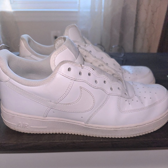 Nike Air Force 1. - Picture 1 of 5